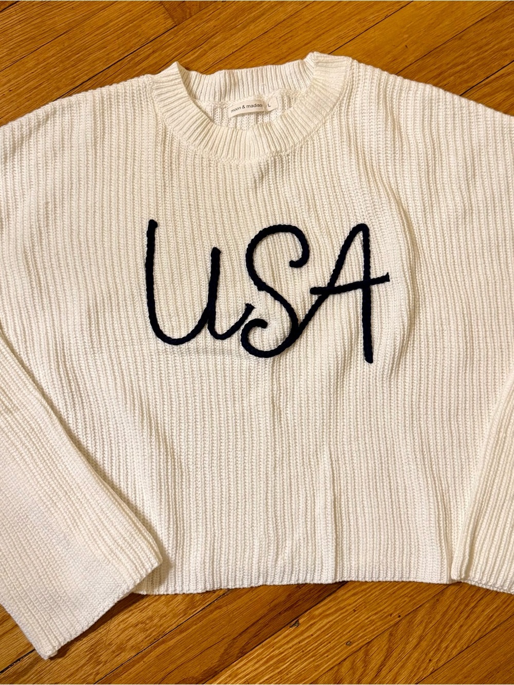 NWT Moon & Madison USA Embroidered Cropped Knit Sweater Flared Bell Sleeve L